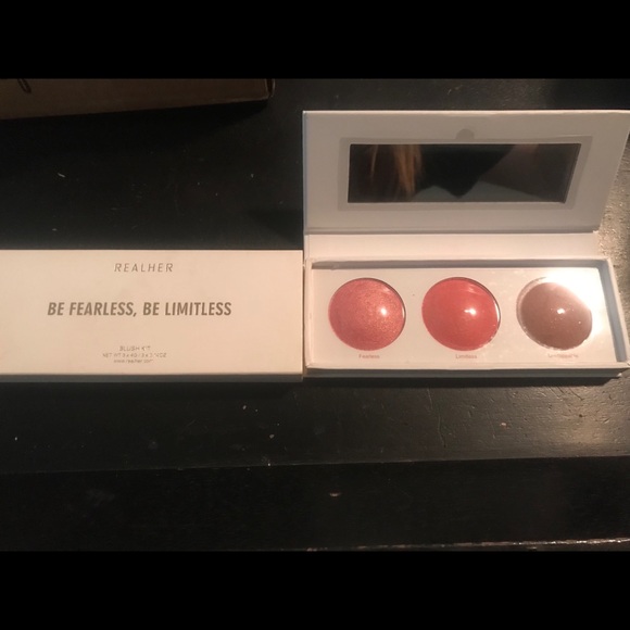 Name Brand Makeup Lot - NEW - Picture 7 of 7